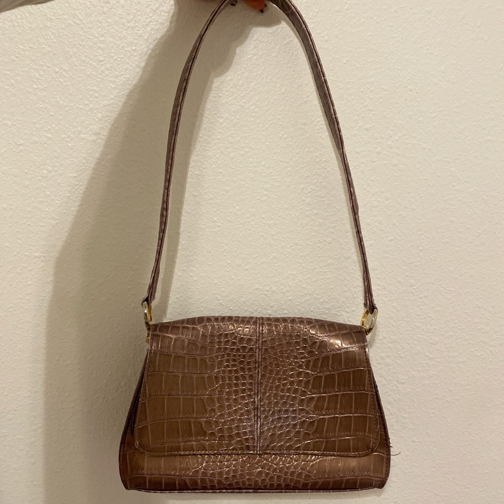 vintage shoulder bag , good condition